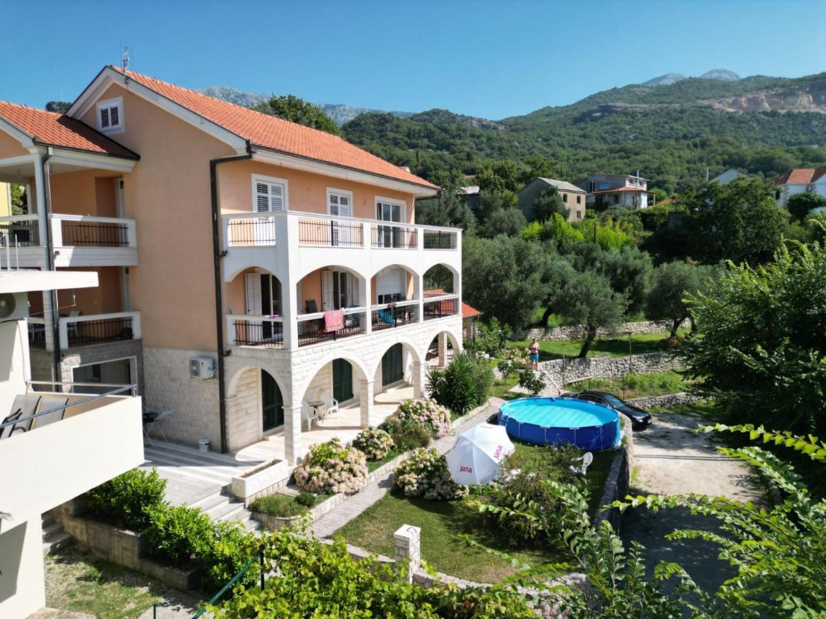 Apartmani Andrea Herceg Novi Extérieur photo
